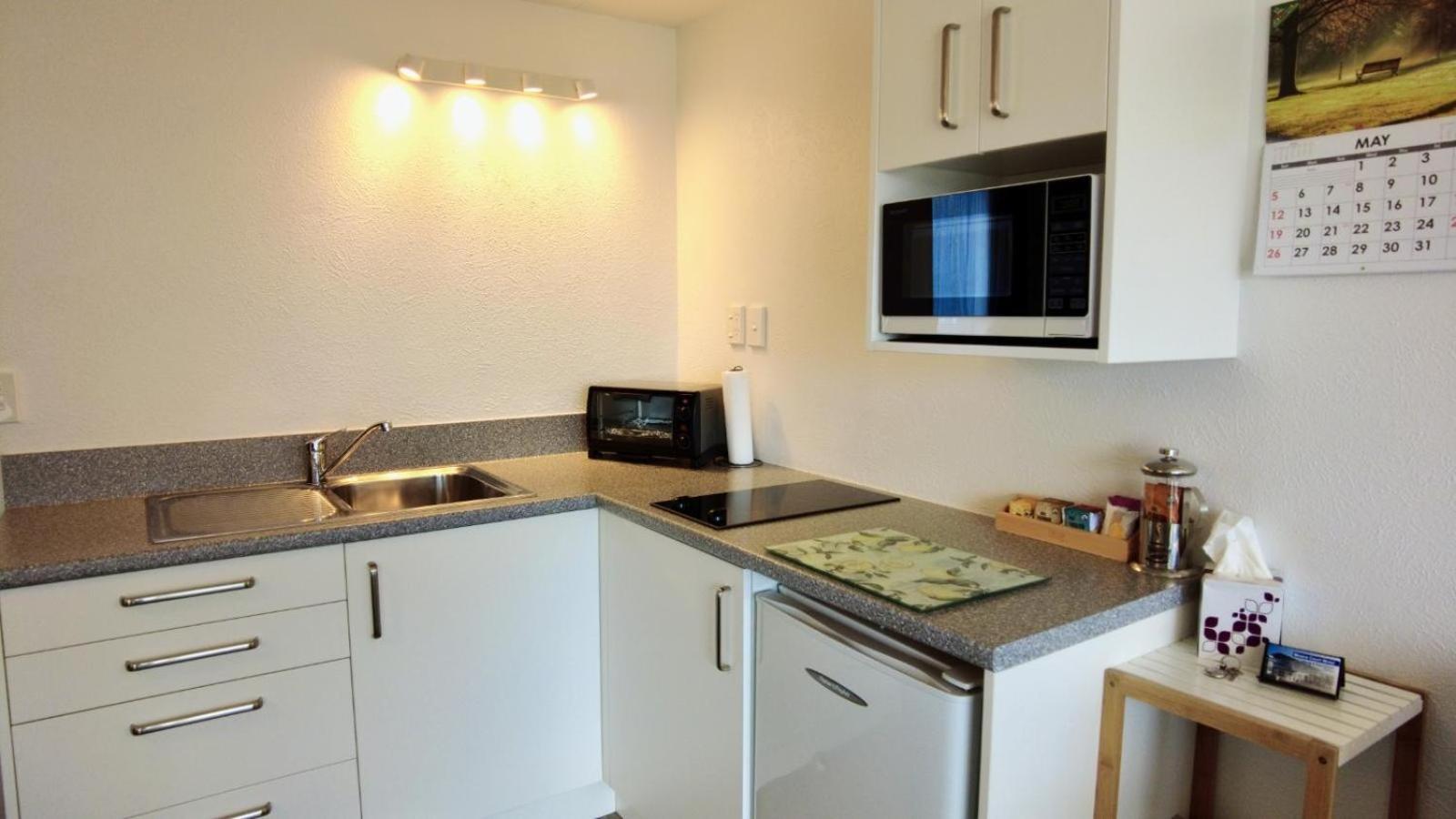 إنفيركارجِِيل 554 Moana Court Motel المظهر الخارجي الصورة